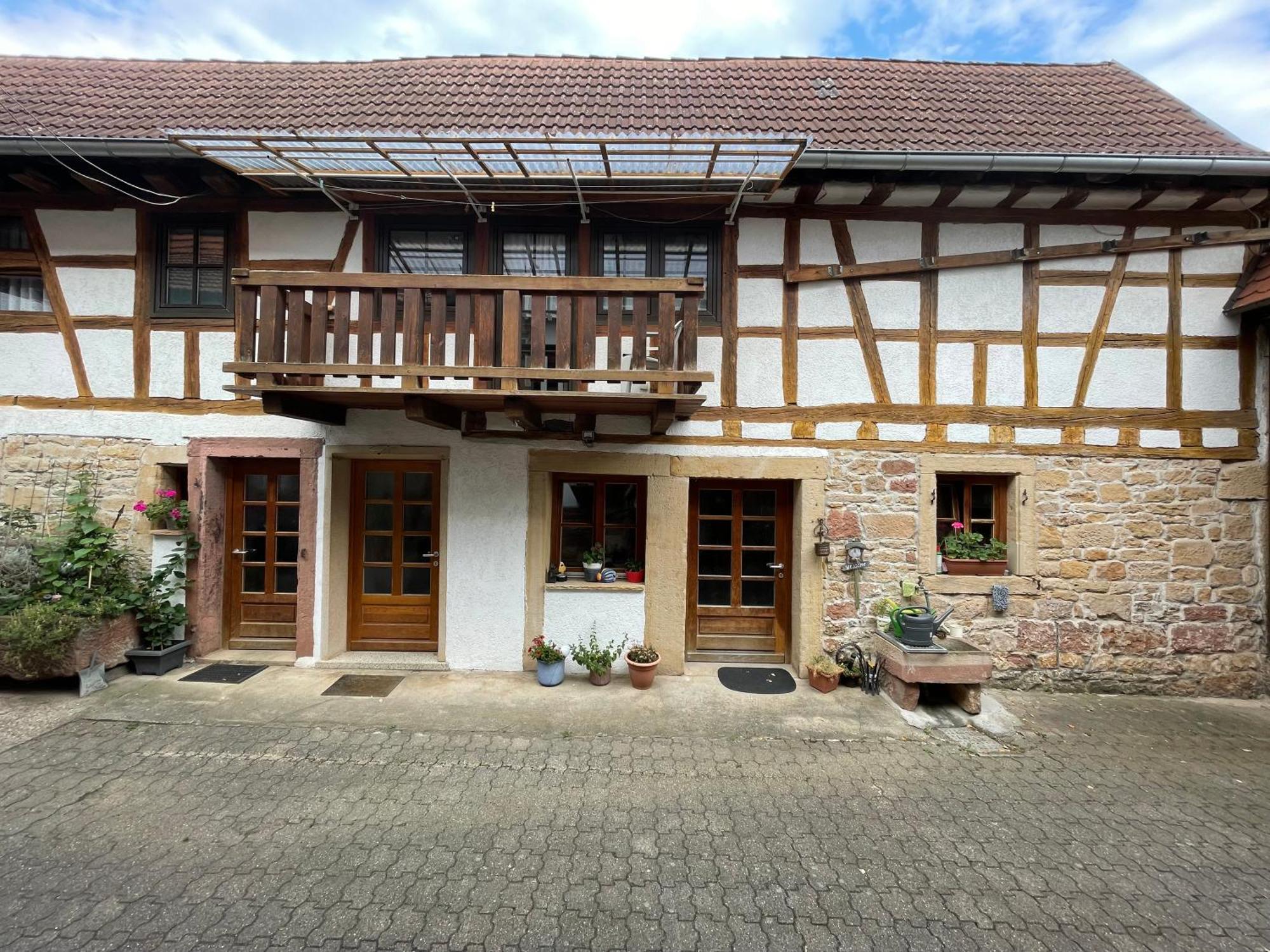 Weingut Und Destillerie Bernd Klein Pleisweiler-Oberhofen エクステリア 写真